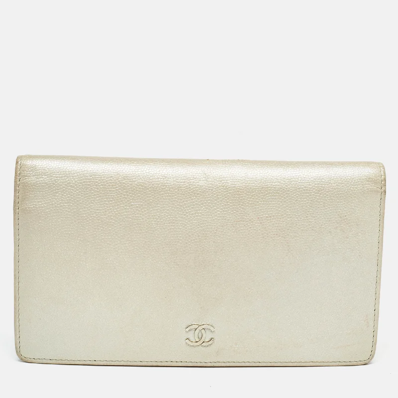 Luxury wallets brands-Genuine leather wallets for men-Chanel Pearl White Caviar Leather Cc L Yen Continental Wallet